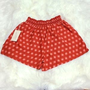 Universal Thread Shorts